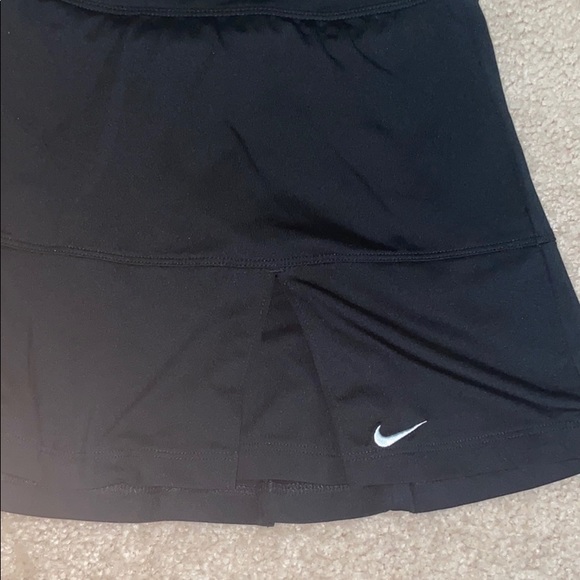 Nike tennis Skirt - Picture 4 of 4